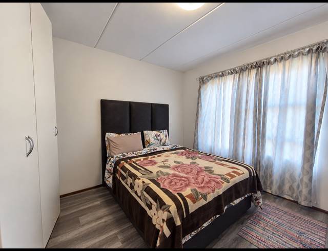 2 BEDROOM APARTMENT FOR SALE IN PARKRAND